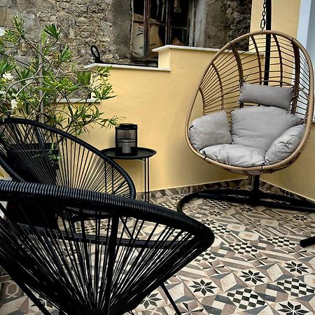 شقة Under The Aqueduct Boutique House كافالا المظهر الخارجي الصورة