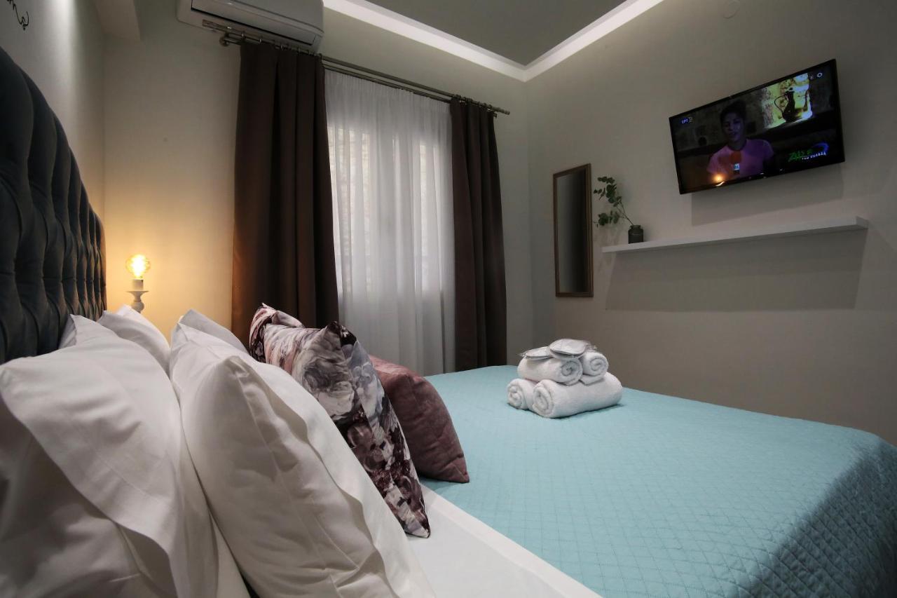 شقة Under The Aqueduct Boutique House كافالا المظهر الخارجي الصورة