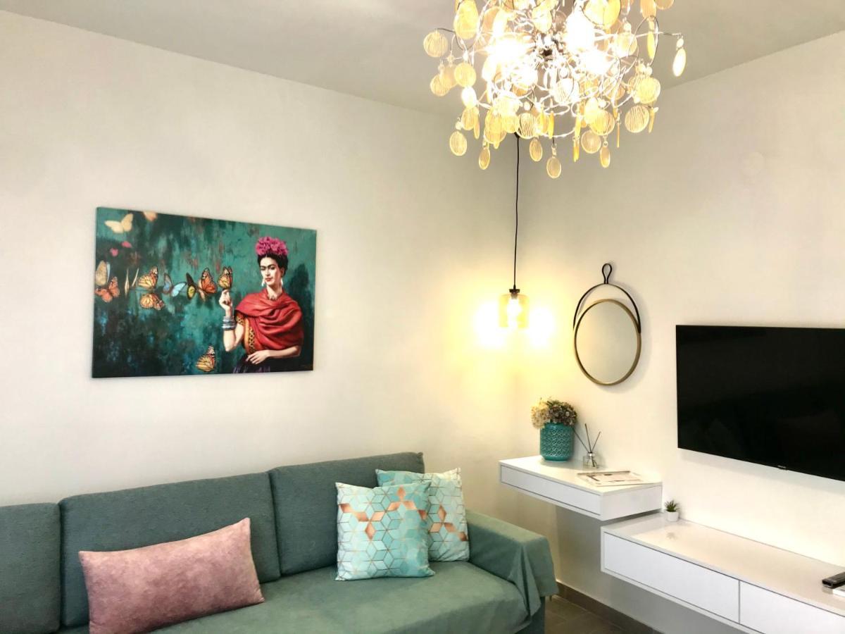 شقة Under The Aqueduct Boutique House كافالا المظهر الخارجي الصورة
