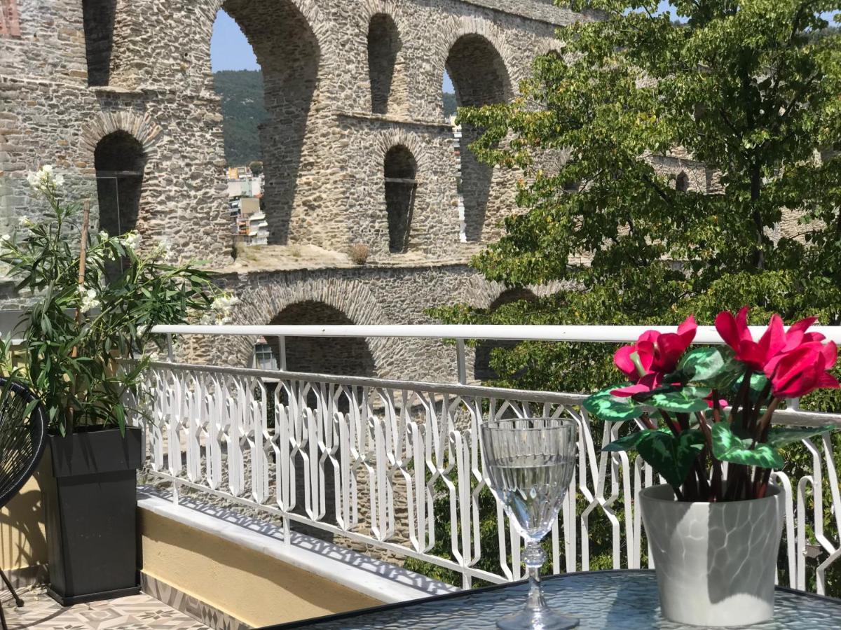 شقة Under The Aqueduct Boutique House كافالا المظهر الخارجي الصورة